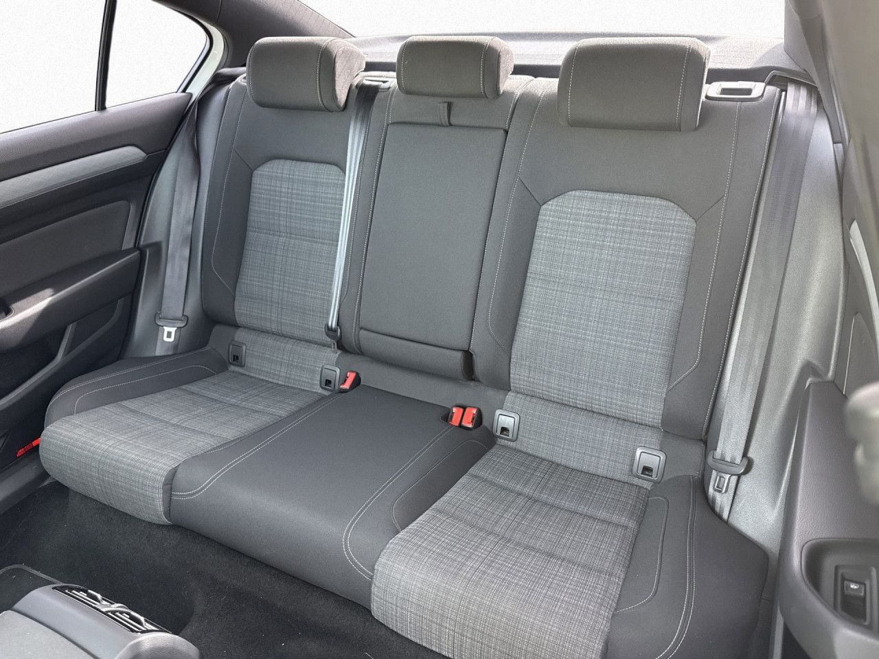 Volkswagen Passat 2.0 TDI foto 13