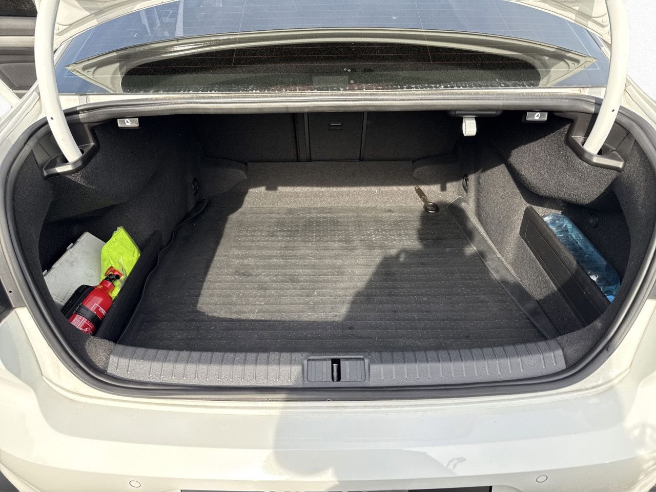 Volkswagen Passat 2.0 TDI foto 14