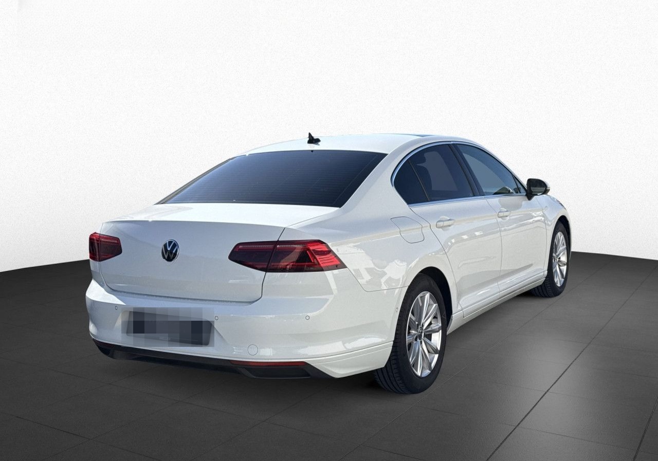 Volkswagen Passat 2.0 TDI foto 4