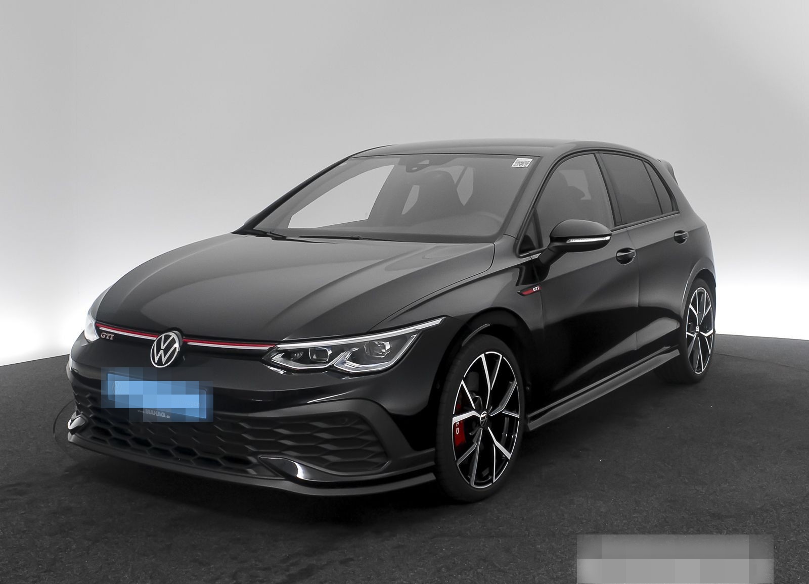 Volkswagen Golf VIII GTI Clubsport 2.0 TSI Navi LED+ R-KAM foto 4