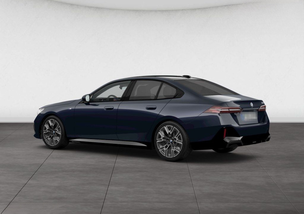 BMW 520d M SPORT Pano H/K Dr.Ass.Plus 360° foto 6