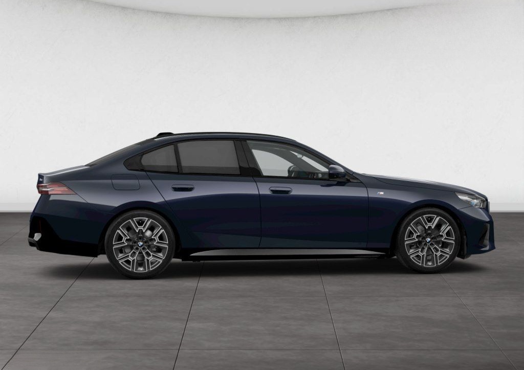 BMW 520d M SPORT Pano H/K Dr.Ass.Plus 360° foto 8