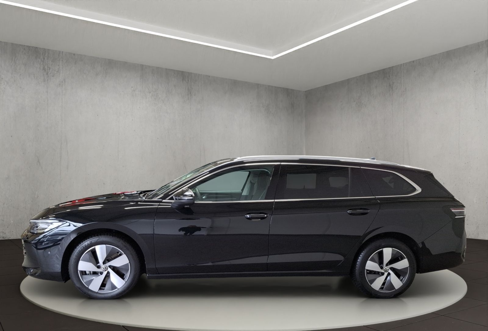Volkswagen Passat Elegance 2,0 l TDI SCR 4MOTION 14 2 kW (1 foto 2