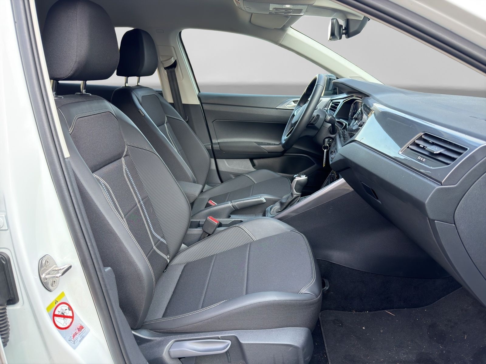 Volkswagen Taigo TSI DSG STYLE NAVI CLIMATRONIC foto 4