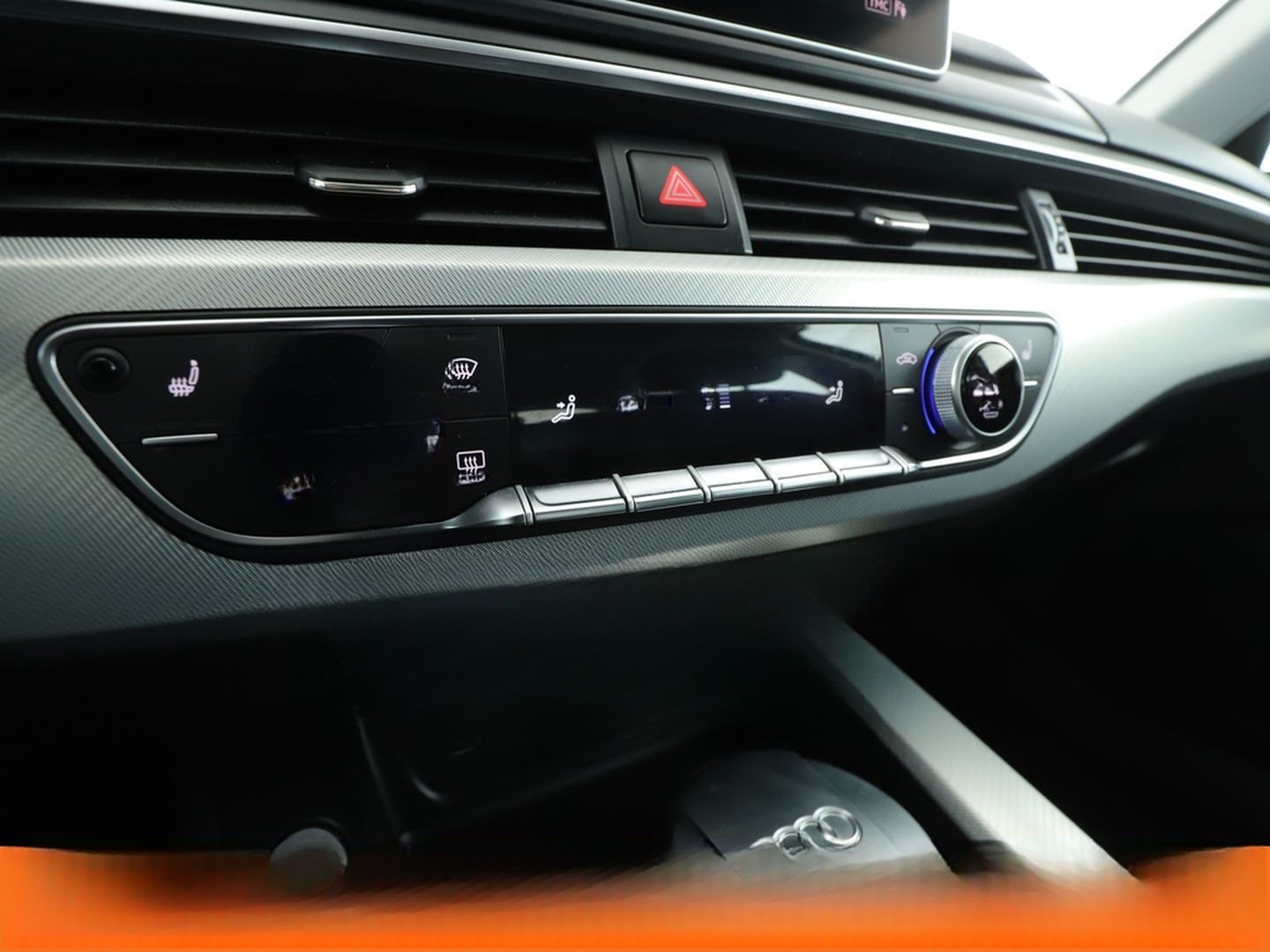 Audi A4 1.4 TFSI ACT Design Aut.*NAVI*XENON*TEMPO*PDC foto 23