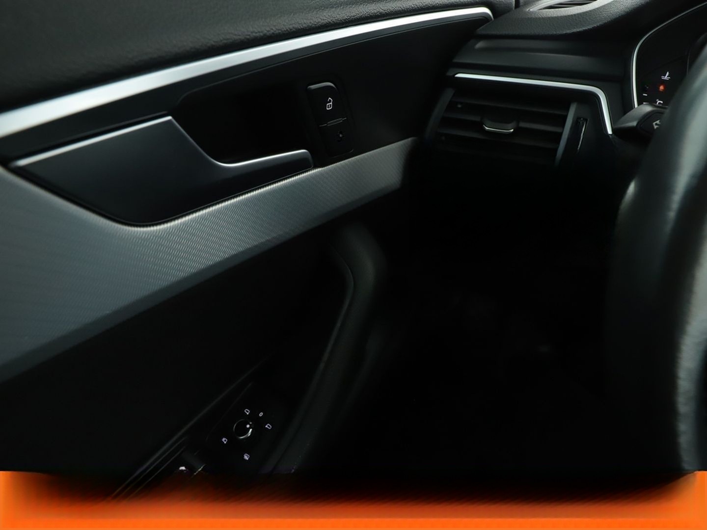 Audi A4 1.4 TFSI ACT Design Aut.*NAVI*XENON*TEMPO*PDC foto 25