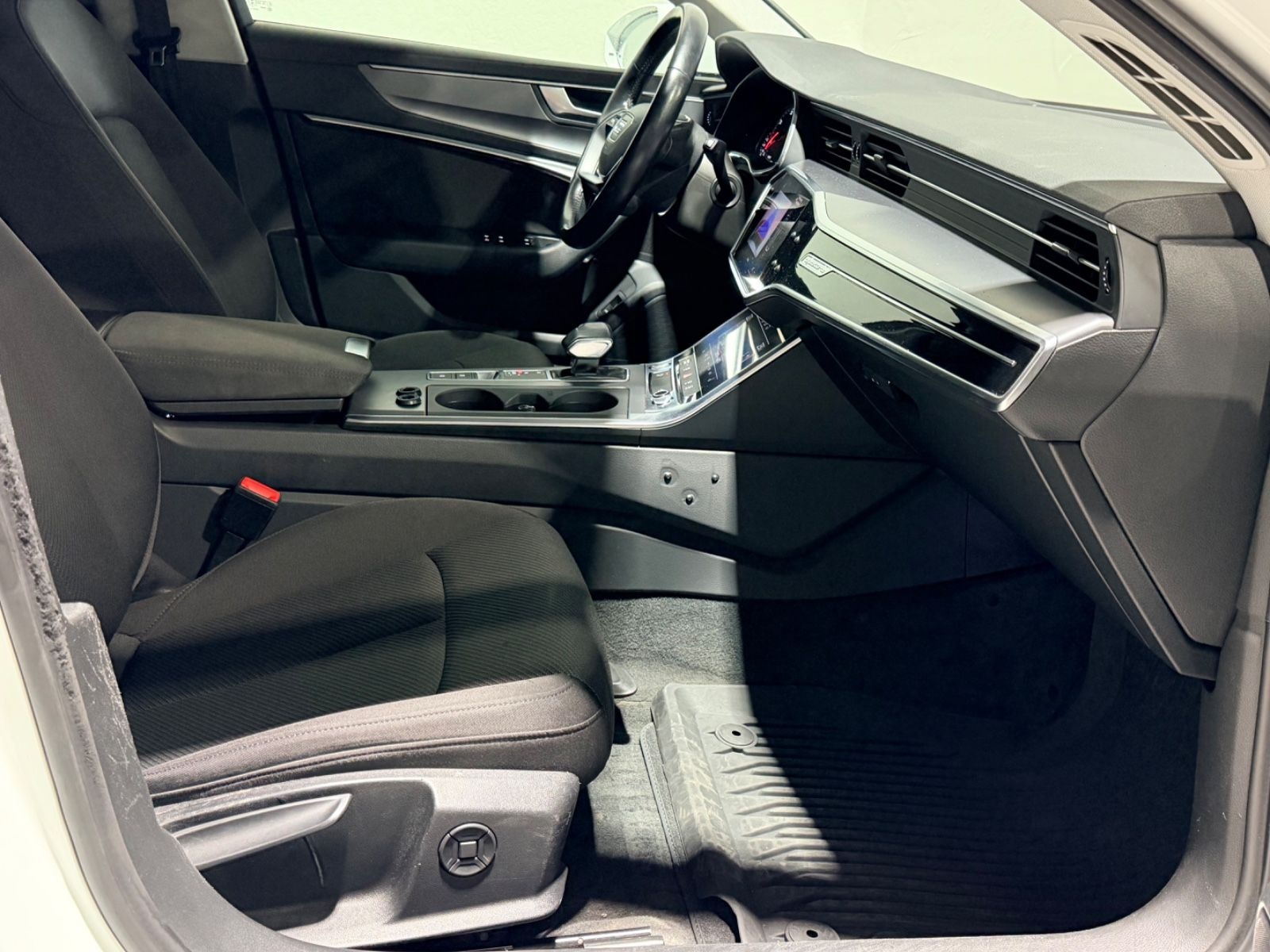 Audi A6 Avant 45 TDI quattro*Luft*LED*Kamera* foto 16