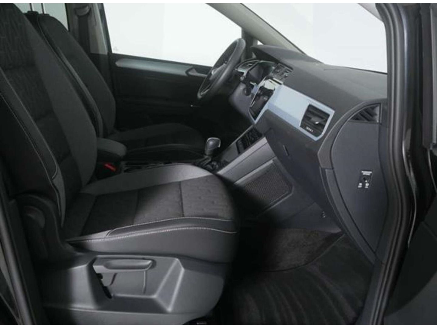 Volkswagen Touran 1.5 TSI GOAL DSG 7-Sitze/LED/NAV/ACC/RFK foto 17