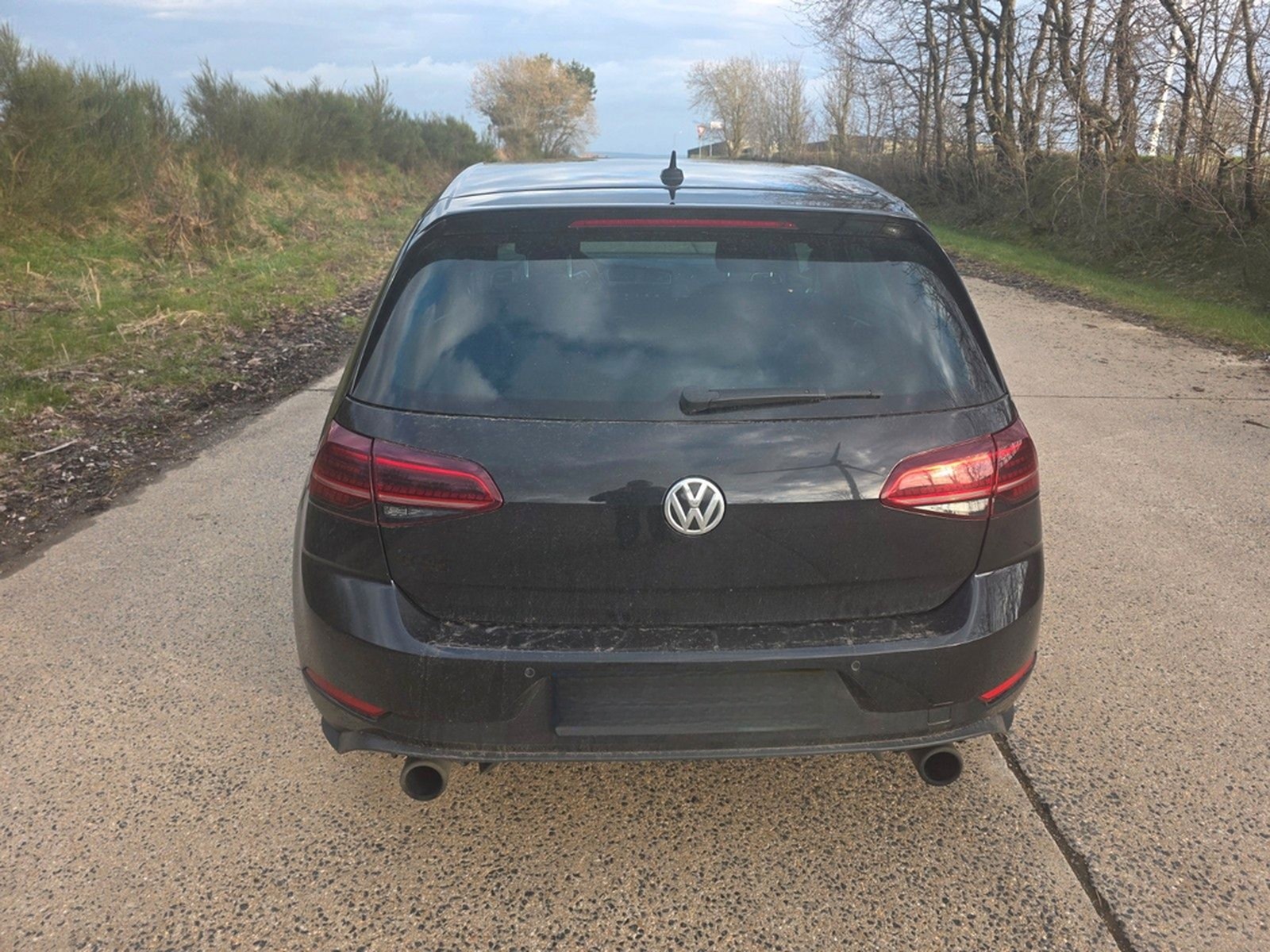 Volkswagen Golf 2.0 TSI DSG GTI  foto 4