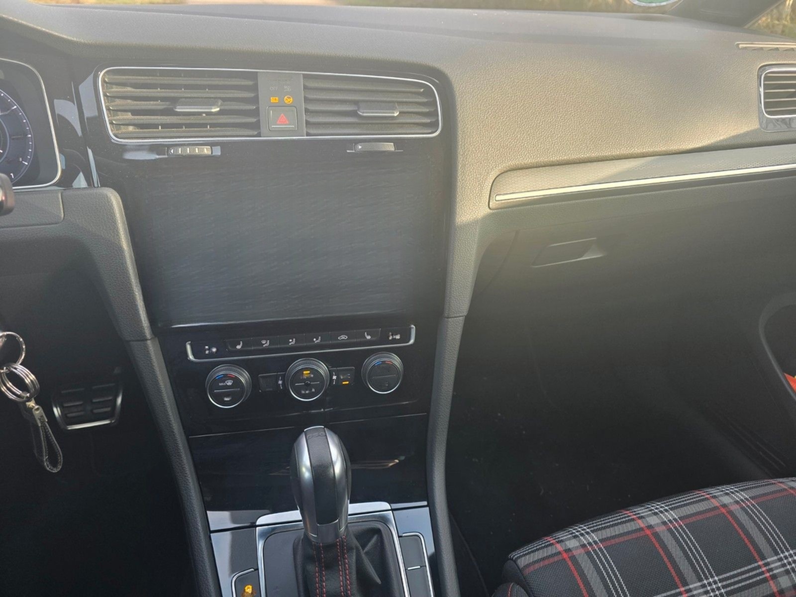 Volkswagen Golf 2.0 TSI DSG GTI  foto 7