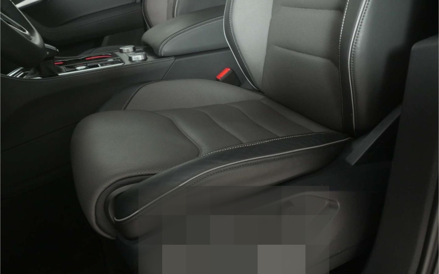 Volkswagen Touareg 3.0 TDI V6 4Motion R-Line Black Style foto 17
