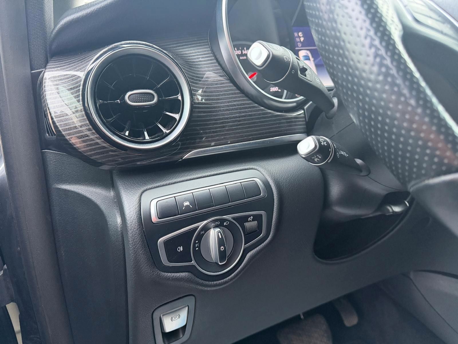 Mercedes-Benz V 300d 4Matic Avantgarde MEMORY/STANDHEIZUNG/360 foto 18