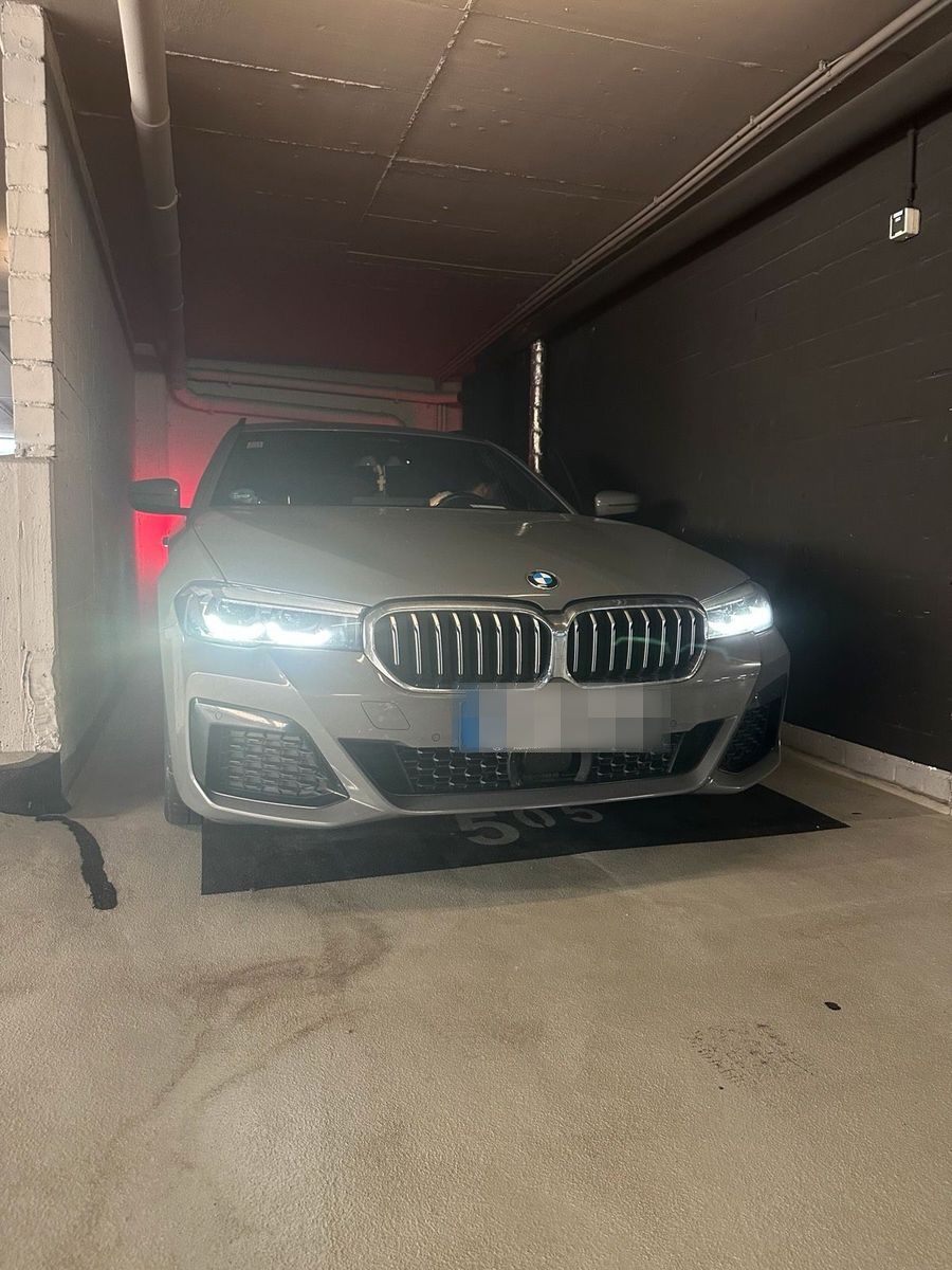 BMW 520 d M in Bernsteingrau Metallic foto 5