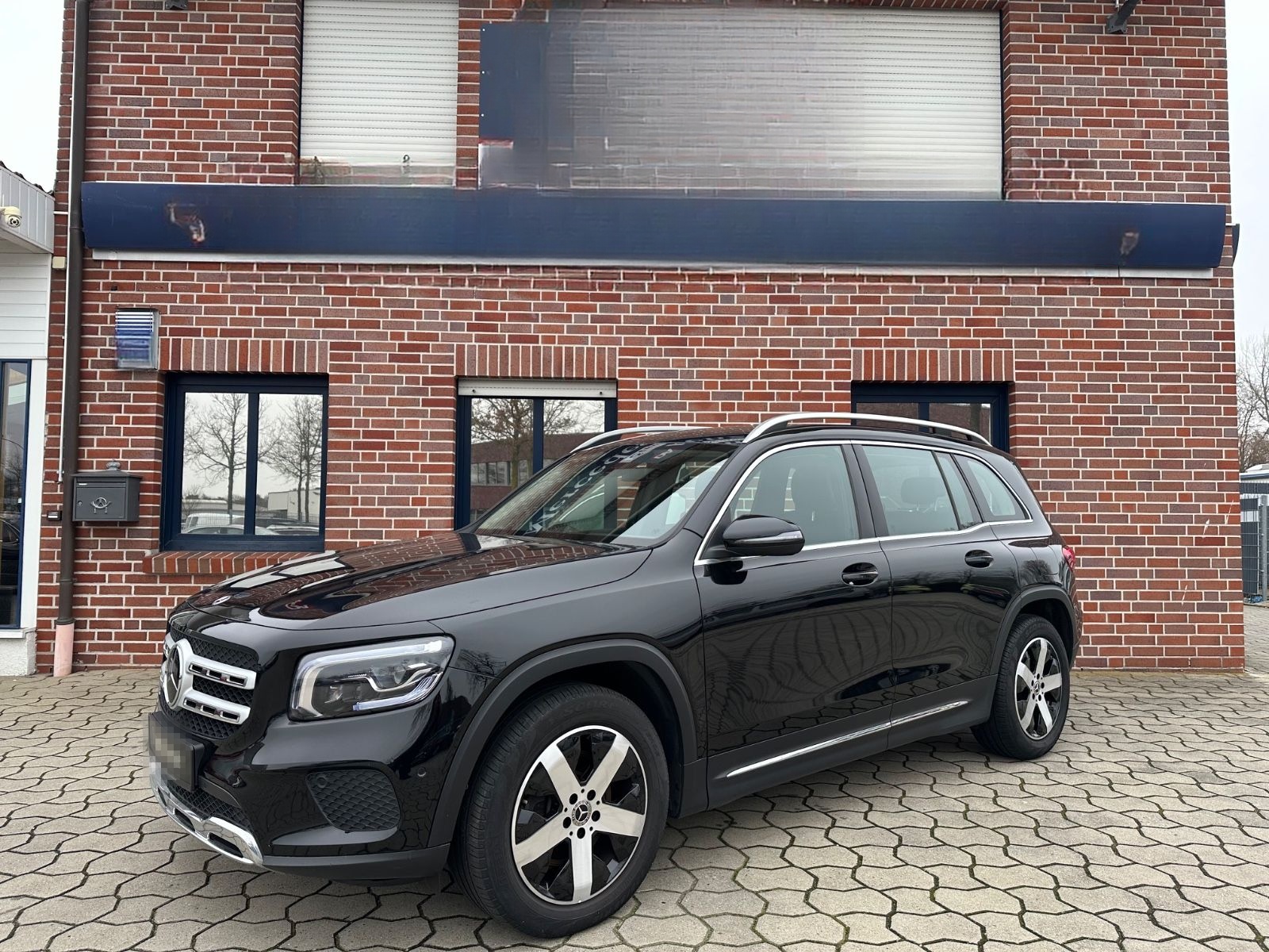 Mercedes-Benz GLB 220 d*DISTR*AHK*RFK*WIDE*AMBIENTE*ILS*