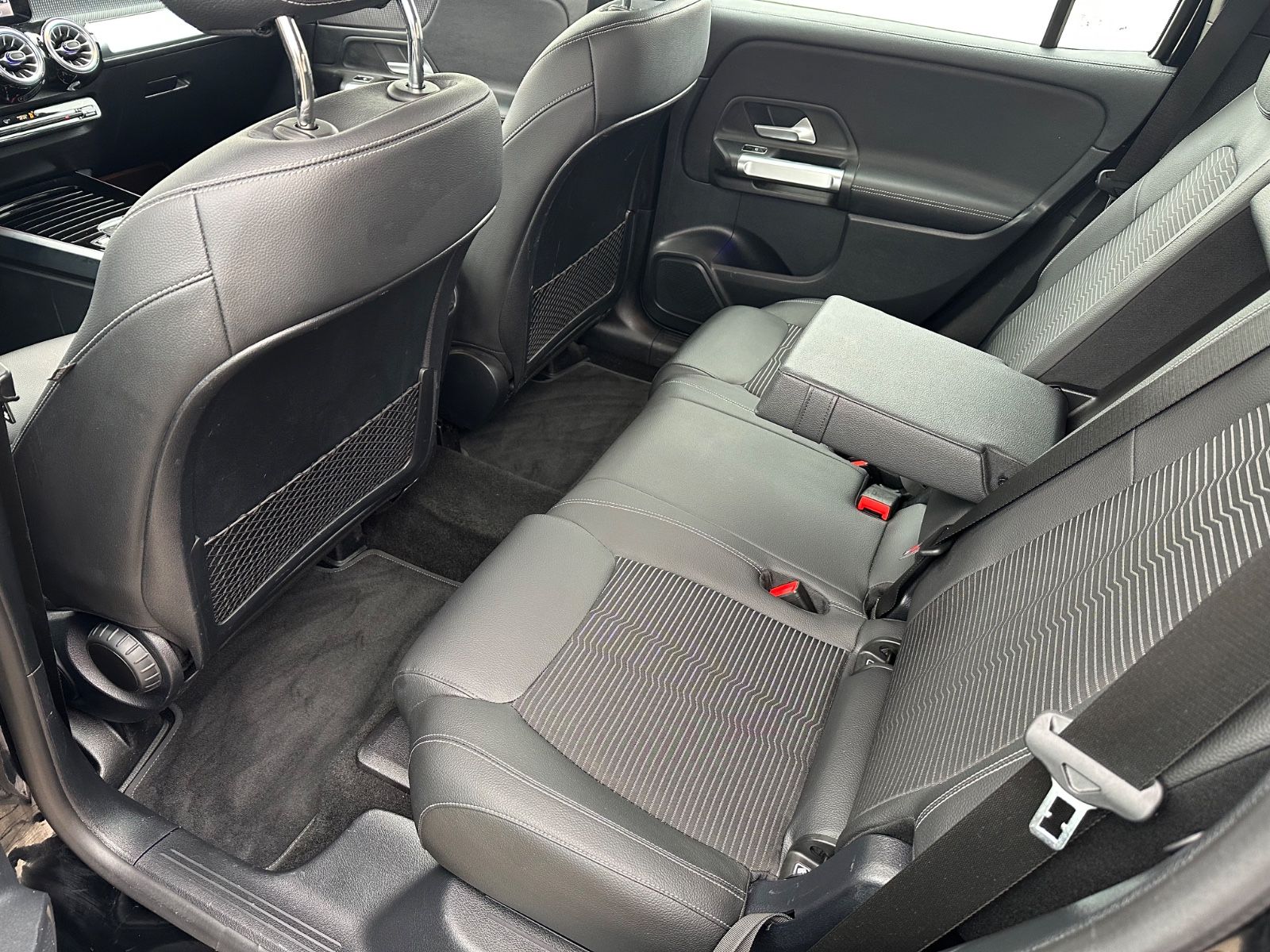 Mercedes-Benz GLB 220 d*DISTR*AHK*RFK*WIDE*AMBIENTE*ILS* foto 15