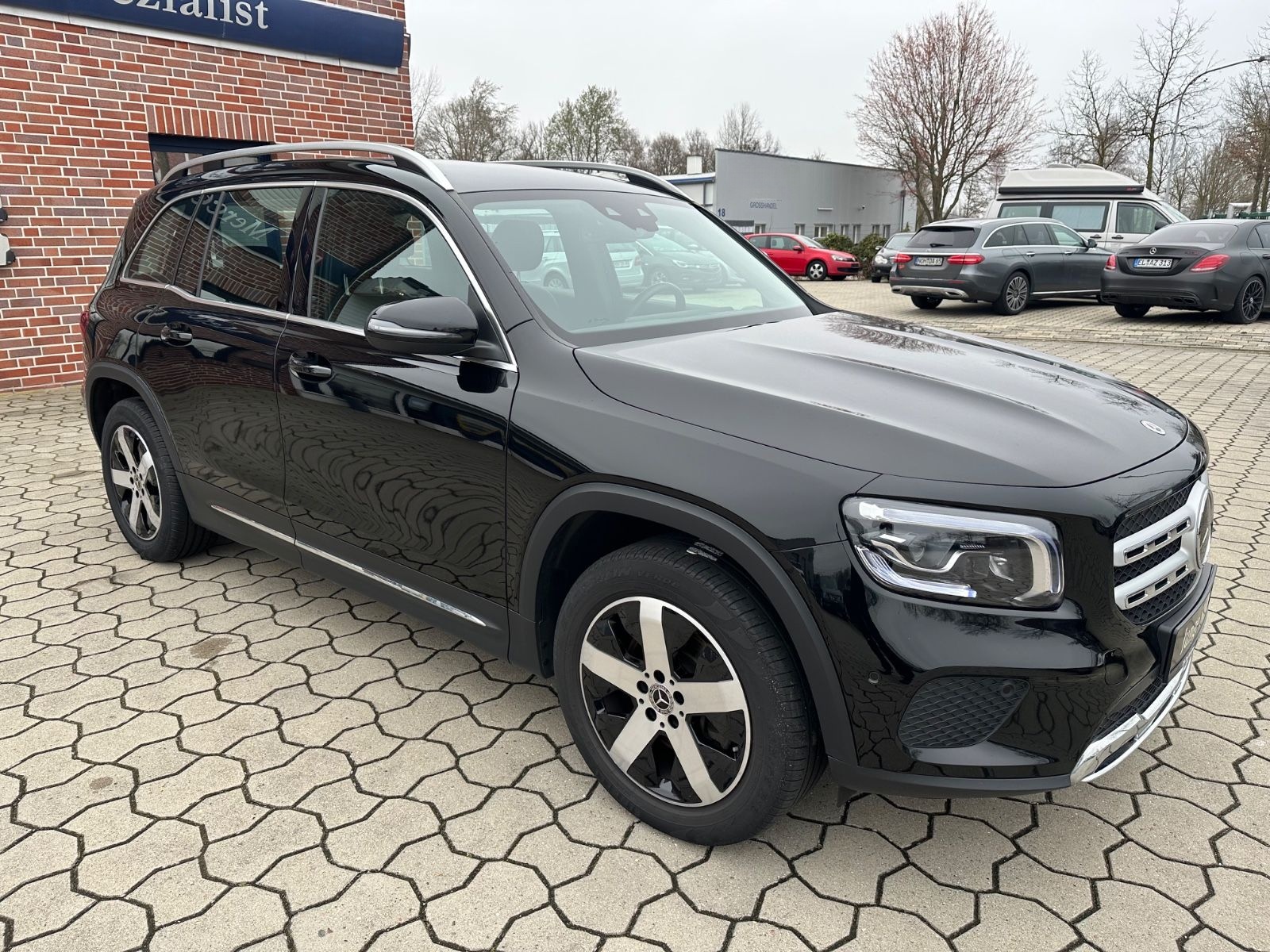 Mercedes-Benz GLB 220 d*DISTR*AHK*RFK*WIDE*AMBIENTE*ILS* foto 4