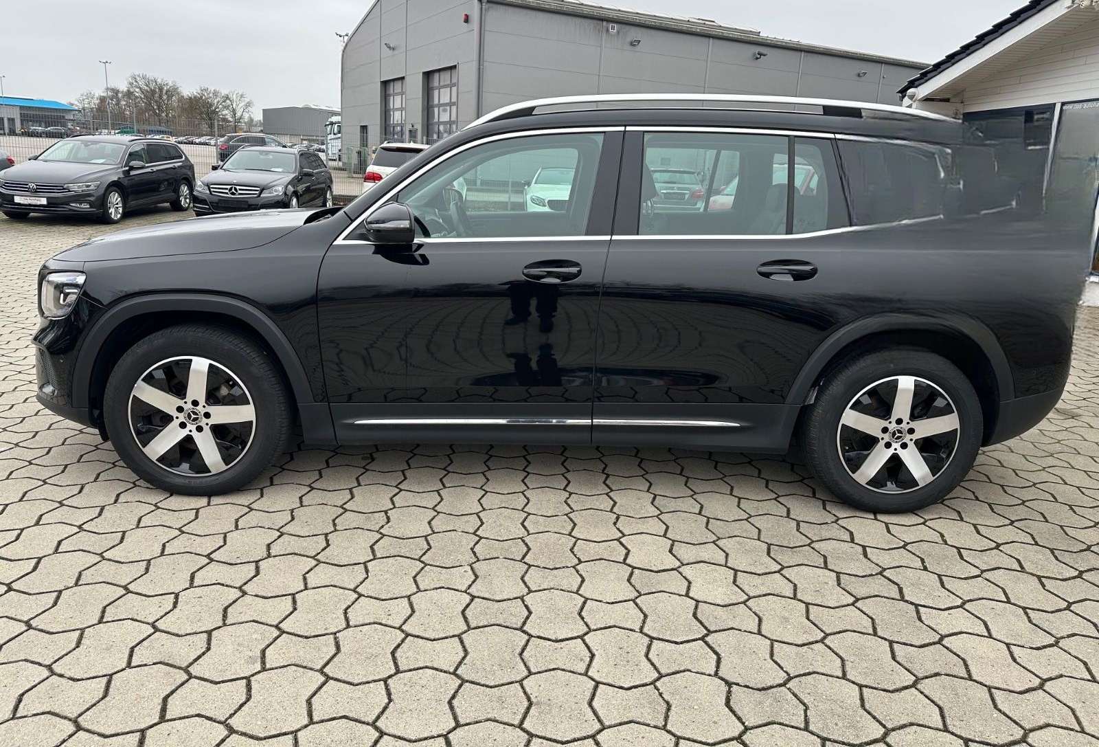 Mercedes-Benz GLB 220 d*DISTR*AHK*RFK*WIDE*AMBIENTE*ILS* foto 9