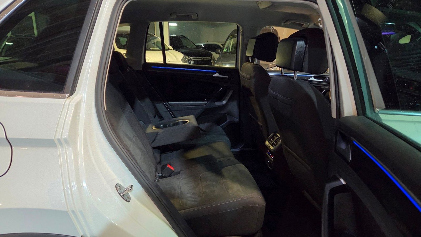 Volkswagen Tiguan Elegance4X4-AHK+STANDHZ+LEDER+KAM+LED+NAV foto 16