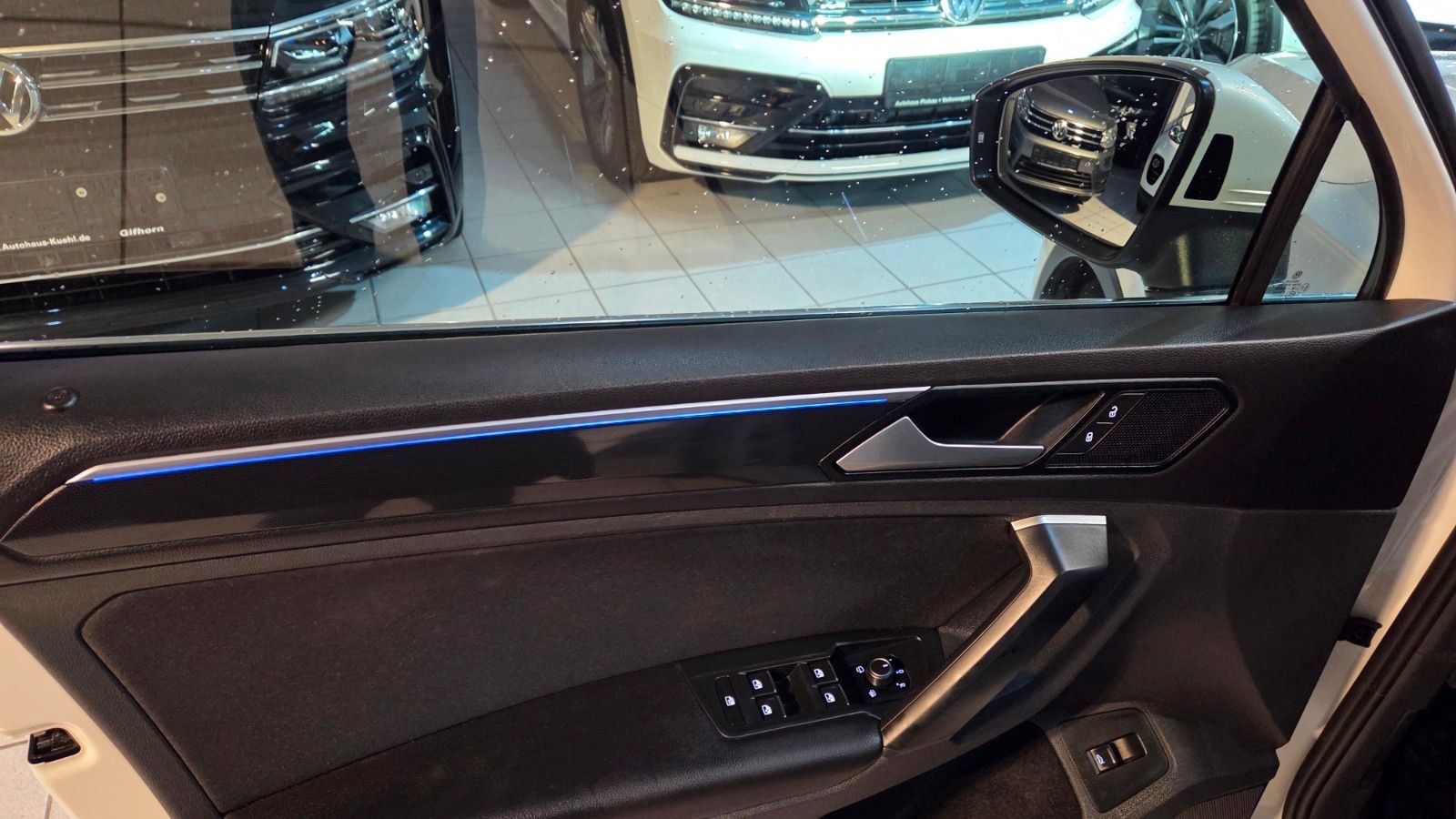 Volkswagen Tiguan Elegance4X4-AHK+STANDHZ+LEDER+KAM+LED+NAV foto 20