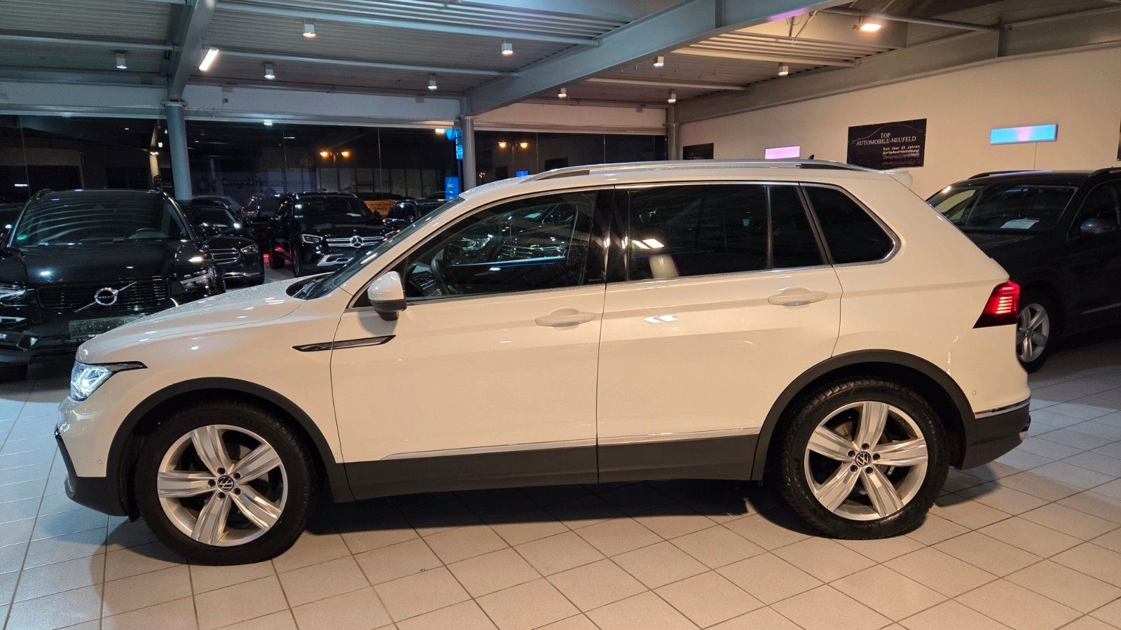 Volkswagen Tiguan Elegance4X4-AHK+STANDHZ+LEDER+KAM+LED+NAV foto 7