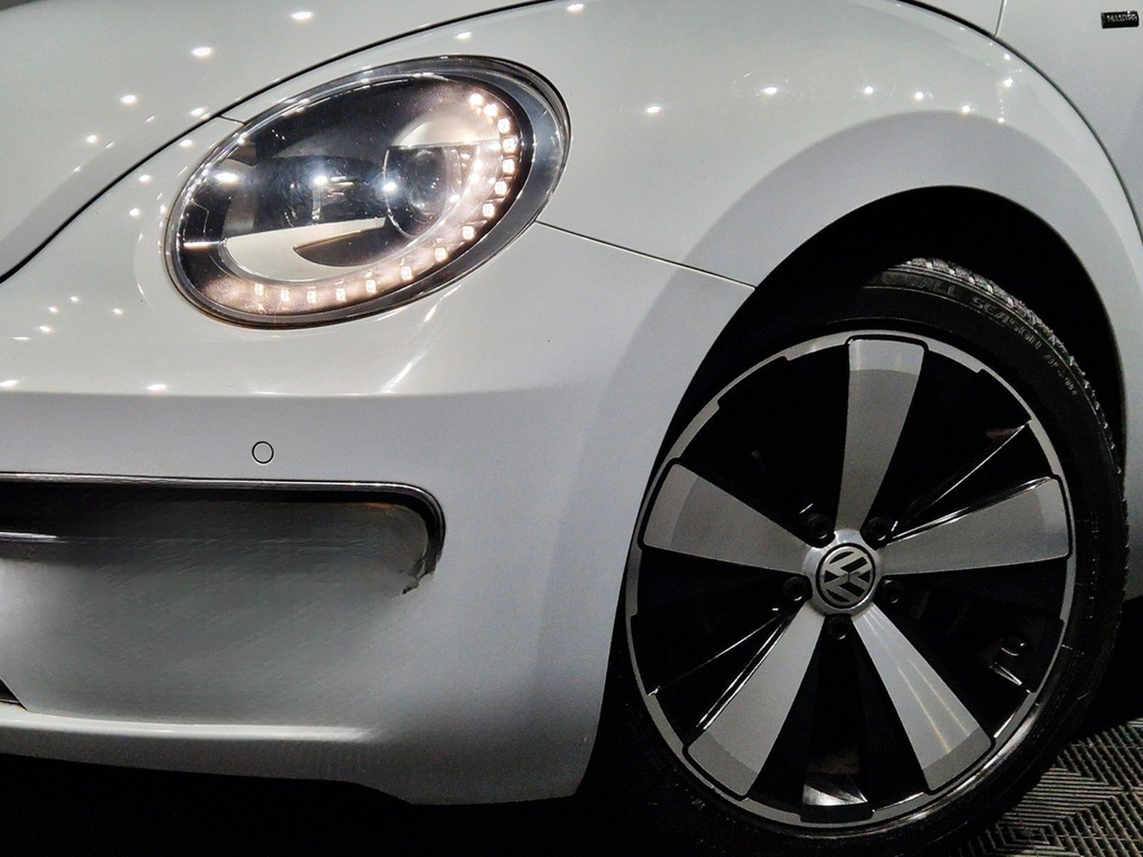 Volkswagen Beetle Cabriolet Allstar BTM 1.2 TSI|AUTOM|LEDER foto 26