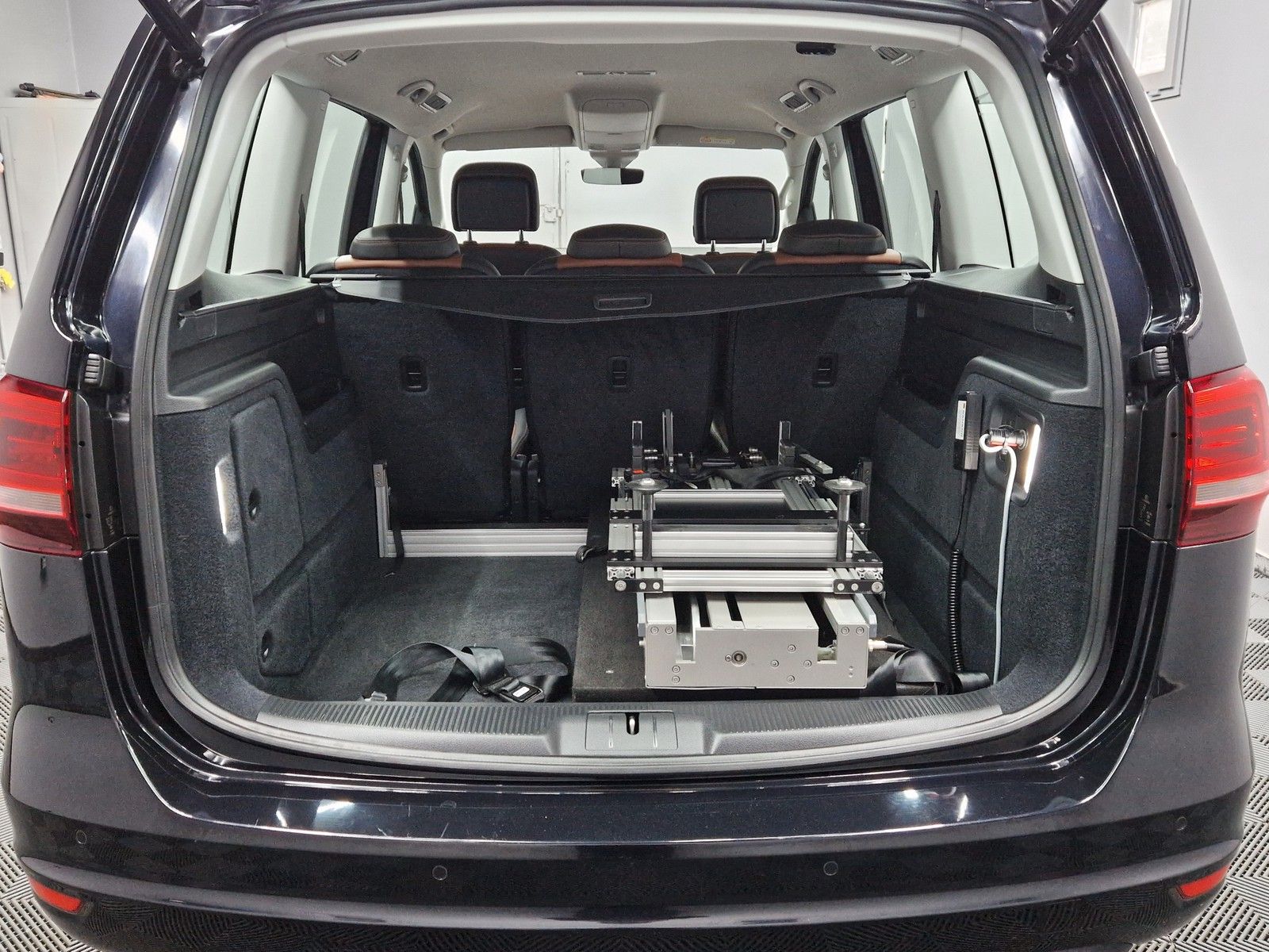 Volkswagen Sharan HIGHLINE BTM|BEHINDERTENGERECHT|AUTOM|LED foto 11