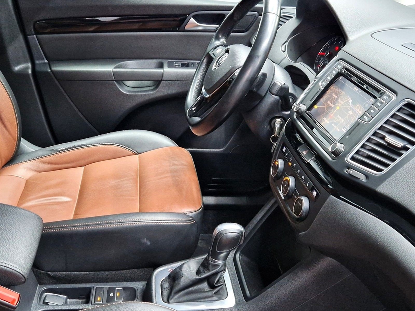 Volkswagen Sharan HIGHLINE BTM|BEHINDERTENGERECHT|AUTOM|LED foto 21