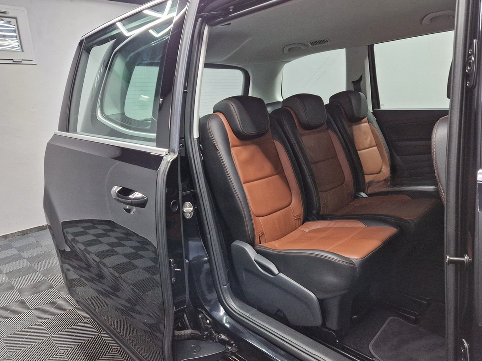 Volkswagen Sharan HIGHLINE BTM|BIXENON|AUTOM|LEDER foto 11