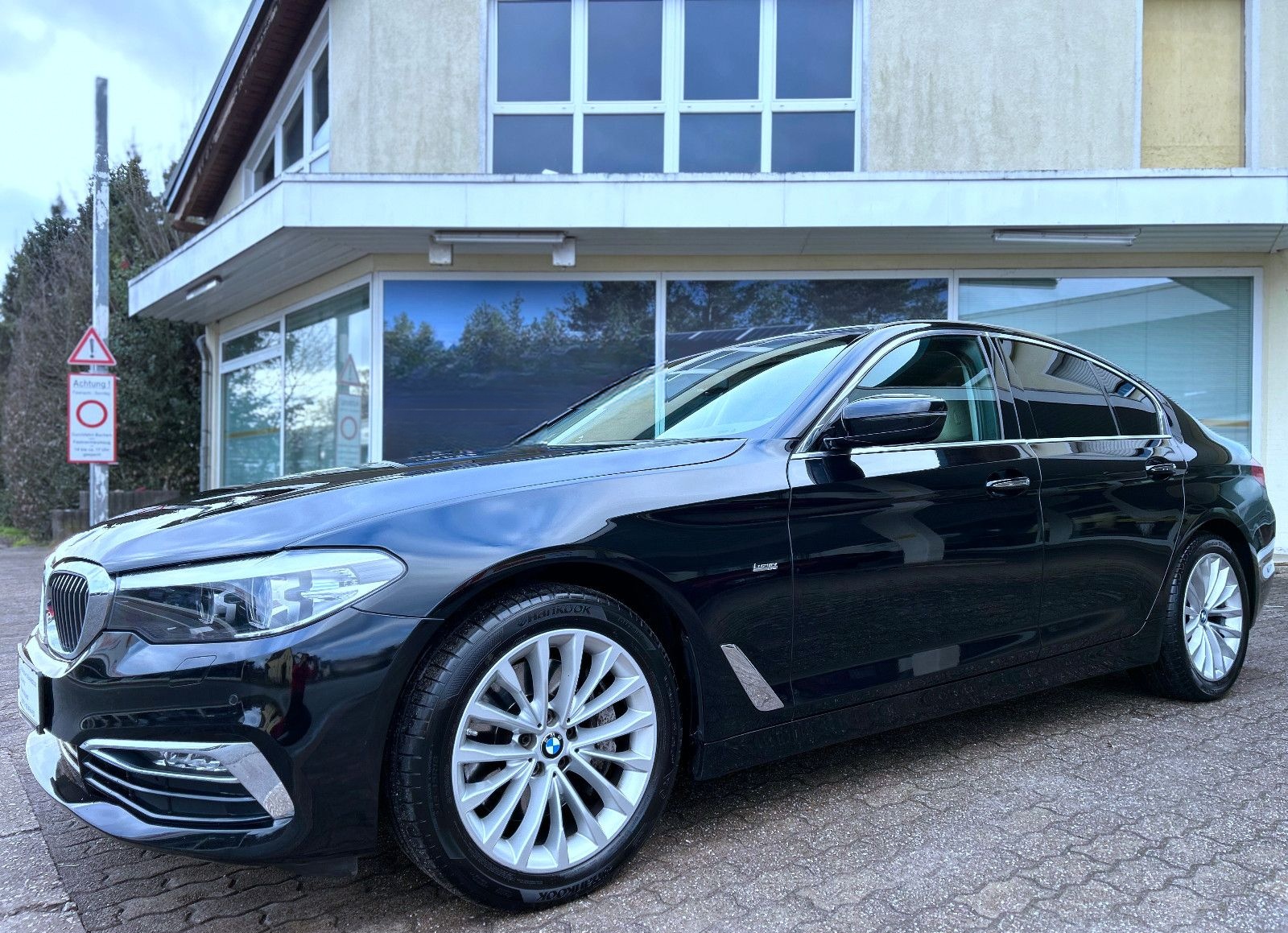 BMW 540 i 5 Lim. Luxury Line LED Navi Leder GARANTIE foto 4