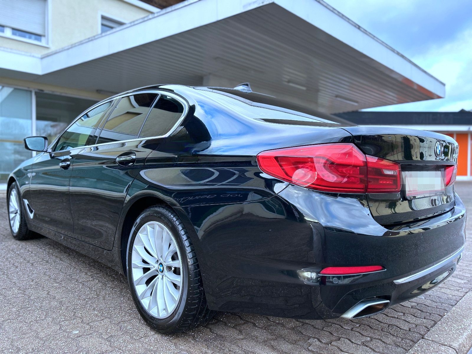 BMW 540 i 5 Lim. Luxury Line LED Navi Leder GARANTIE foto 6