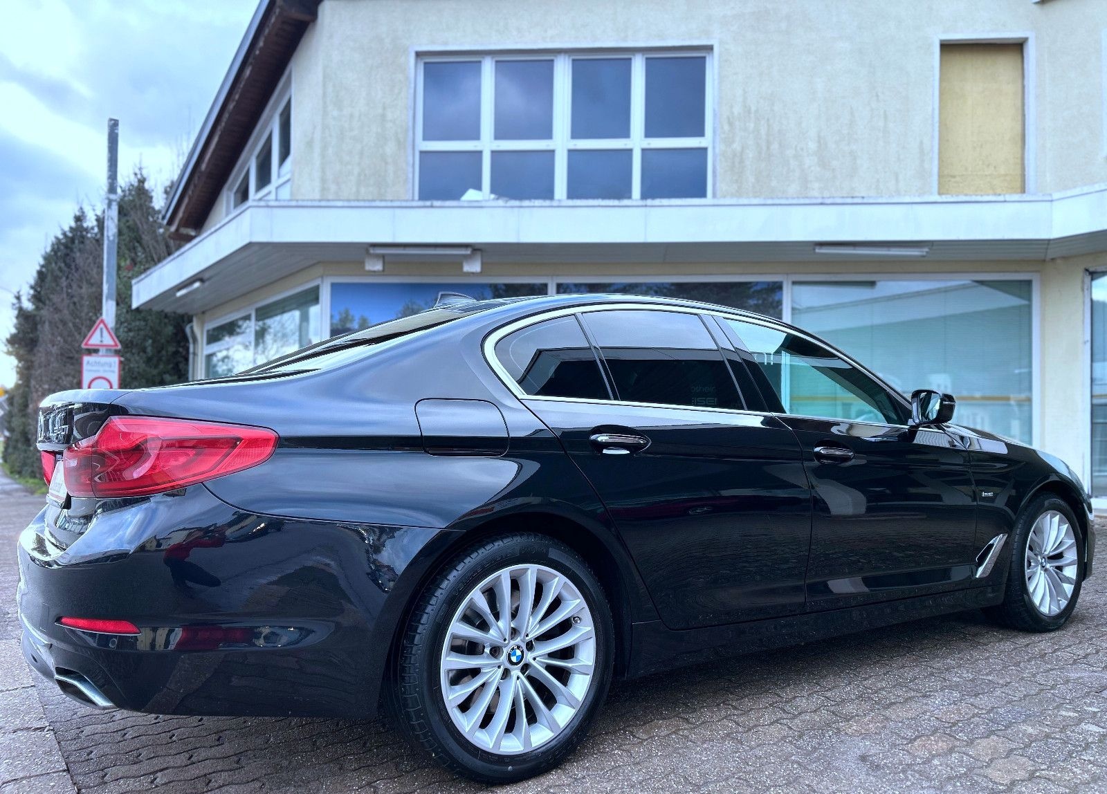 BMW 540 i 5 Lim. Luxury Line LED Navi Leder GARANTIE foto 8