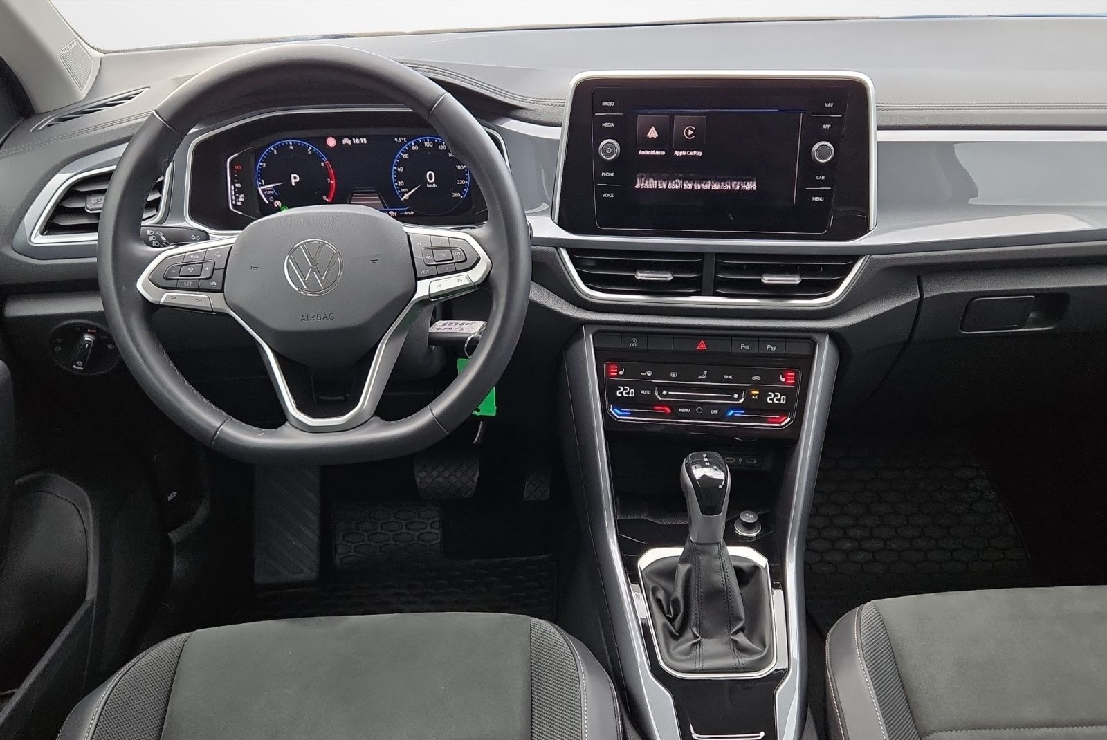 Volkswagen T-Roc 1.5 TSI DSG Style  LED Kamera PDC LM Tempo foto 9