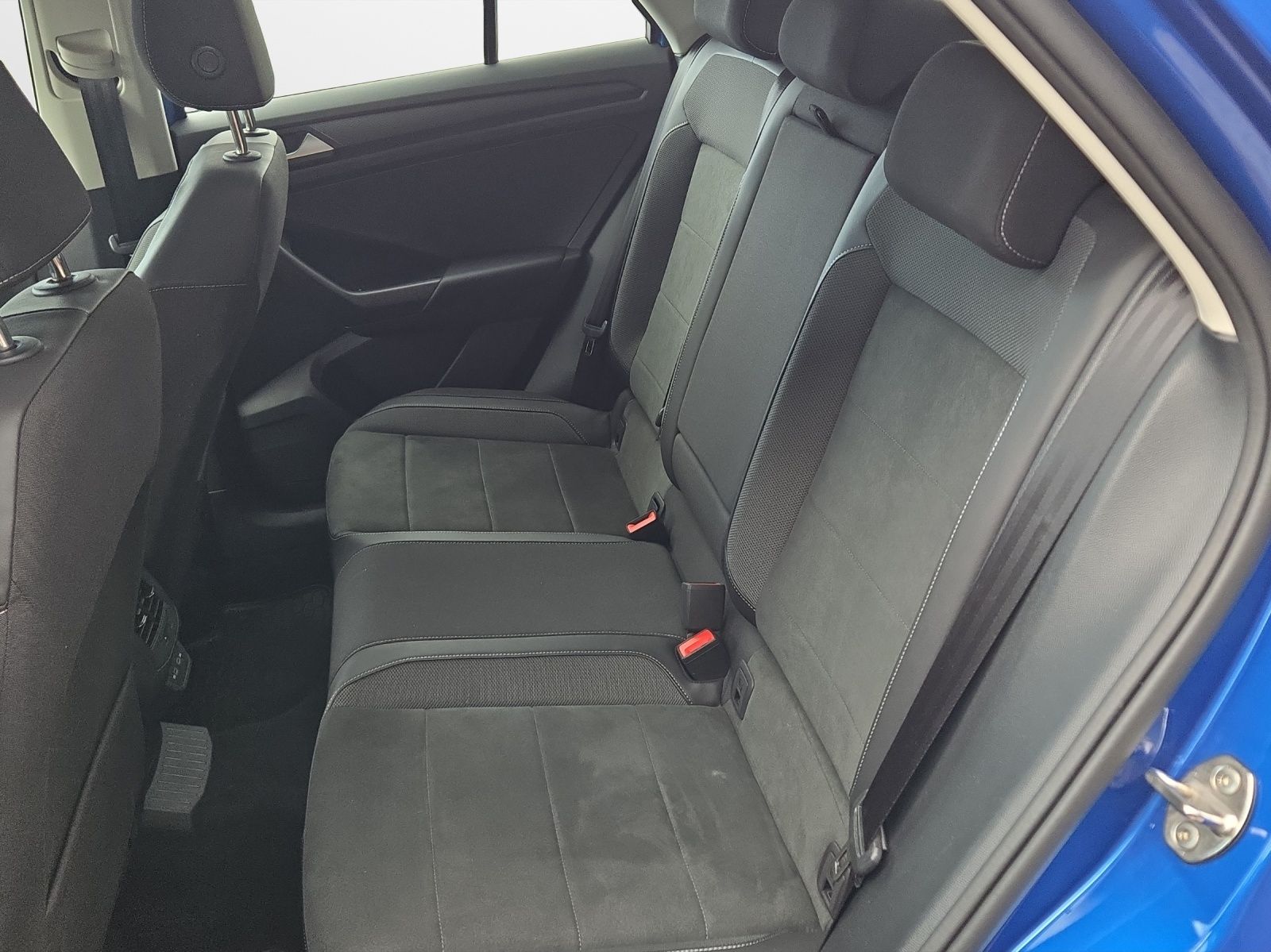 Volkswagen T-Roc 1.5 TSI DSG Style  LED Kamera PDC LM Tempo foto 12