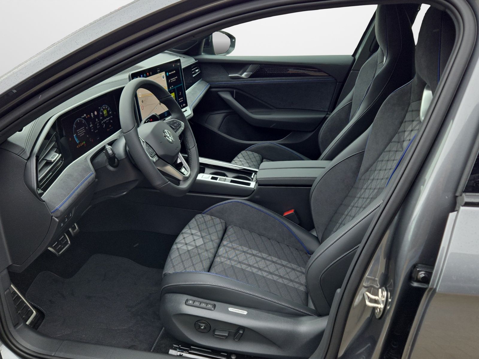 Volkswagen Passat Variant 2.0 TDI DSG 4M R-Line  HeadUp Pan foto 8