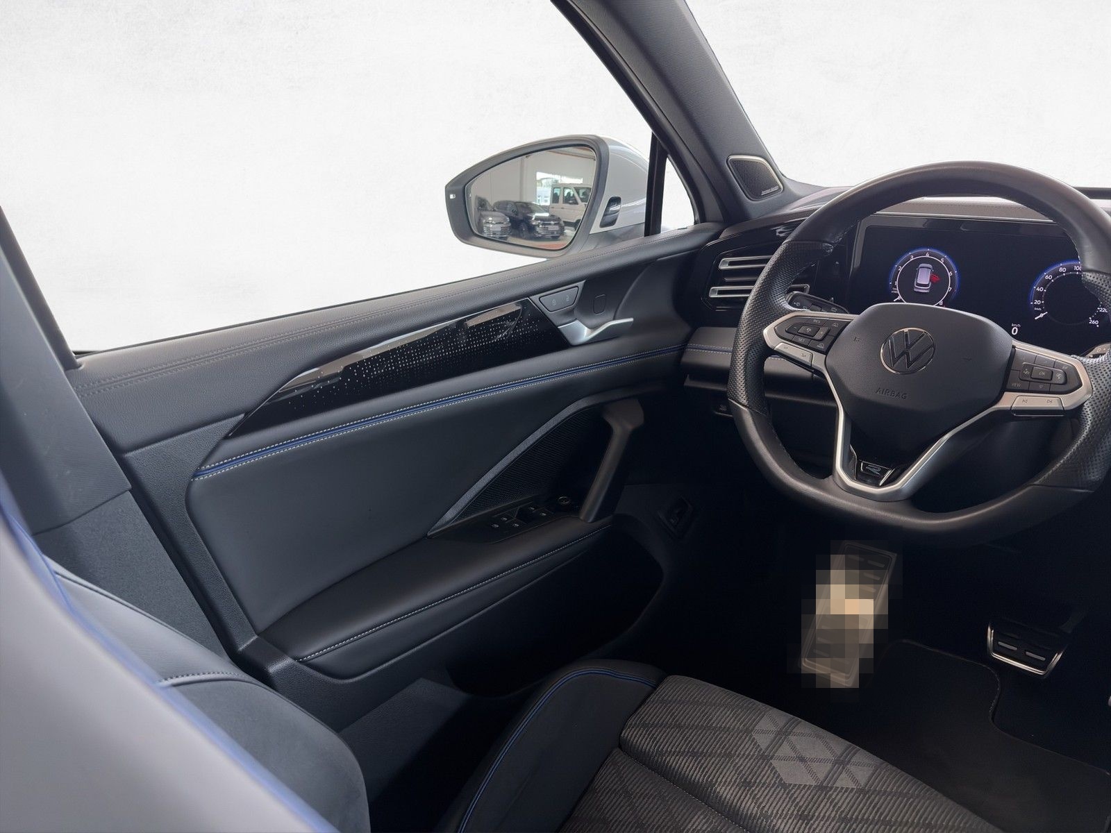 Volkswagen Tiguan R-Line 1.5 eTSI DSG /AHK/Matrix/Pano/HuD foto 16