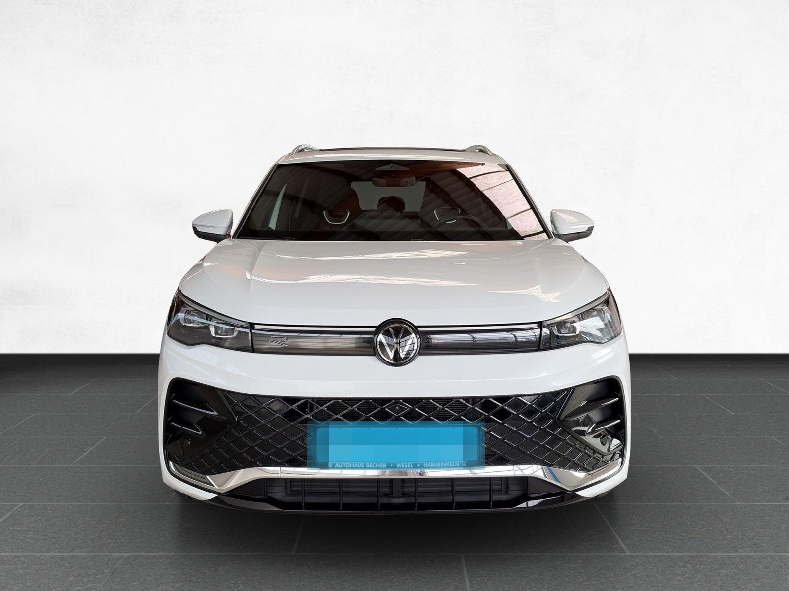 Volkswagen Tiguan R-Line 1.5 eTSI DSG /AHK/Matrix/Pano/HuD foto 3