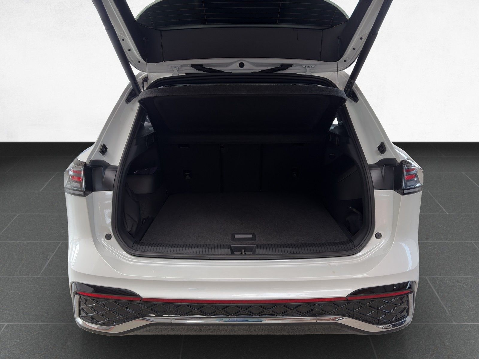 Volkswagen Tiguan R-Line 1.5 eTSI DSG /AHK/Matrix/Pano/HuD foto 7