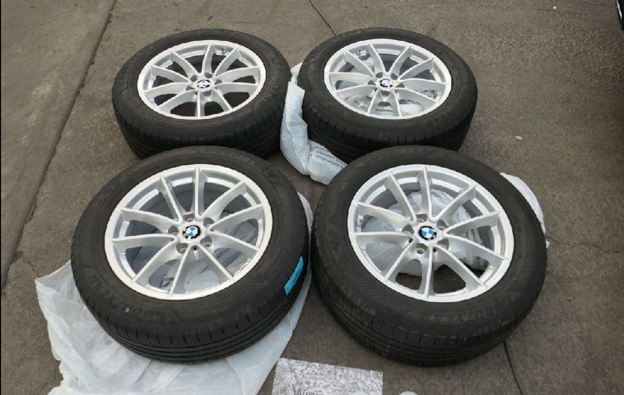 BMW 520i T Aut. LED+/ACC/DDC/SHZ/H&K/VIRTU/8Fa foto 2