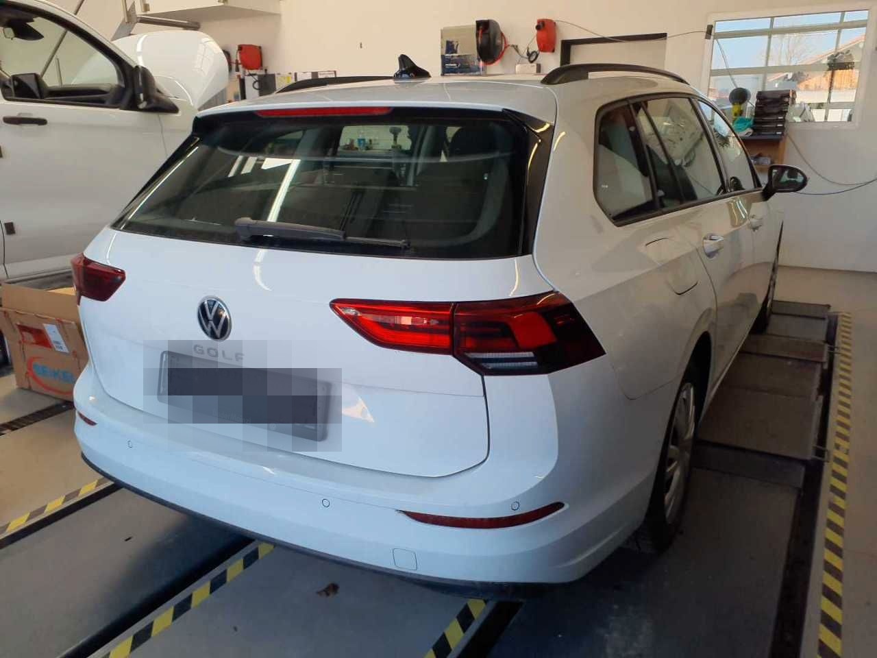 Volkswagen Golf VIII Variant Life ACC LED Shz foto 3