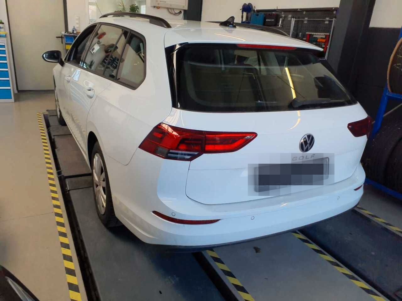 Volkswagen Golf VIII Variant Life ACC LED Shz foto 4