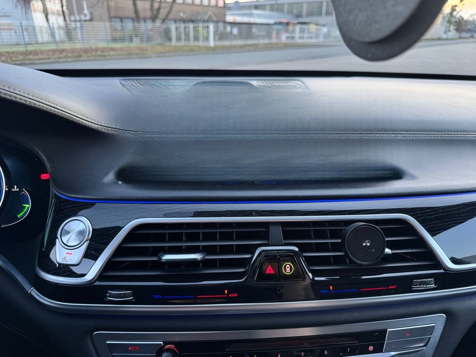 BMW 750i xDrive - M-Paket  foto 12