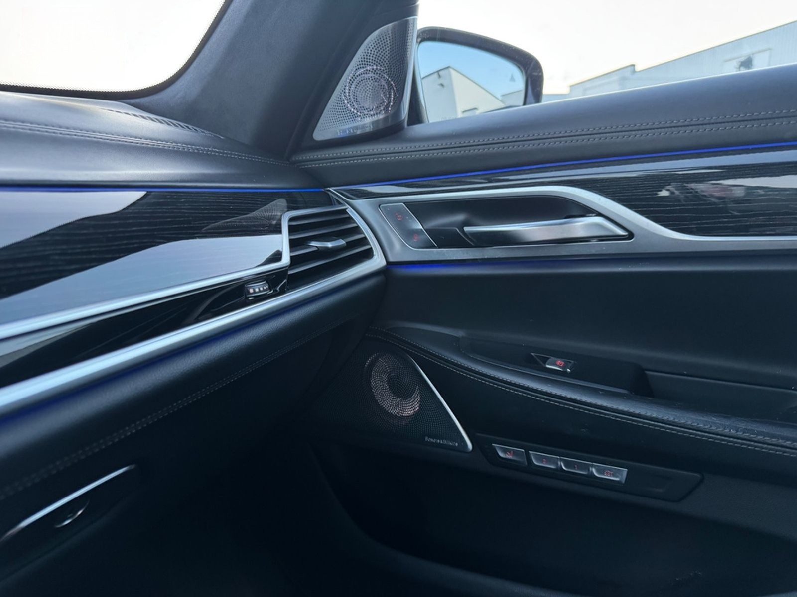 BMW 750i xDrive - M-Paket  foto 13