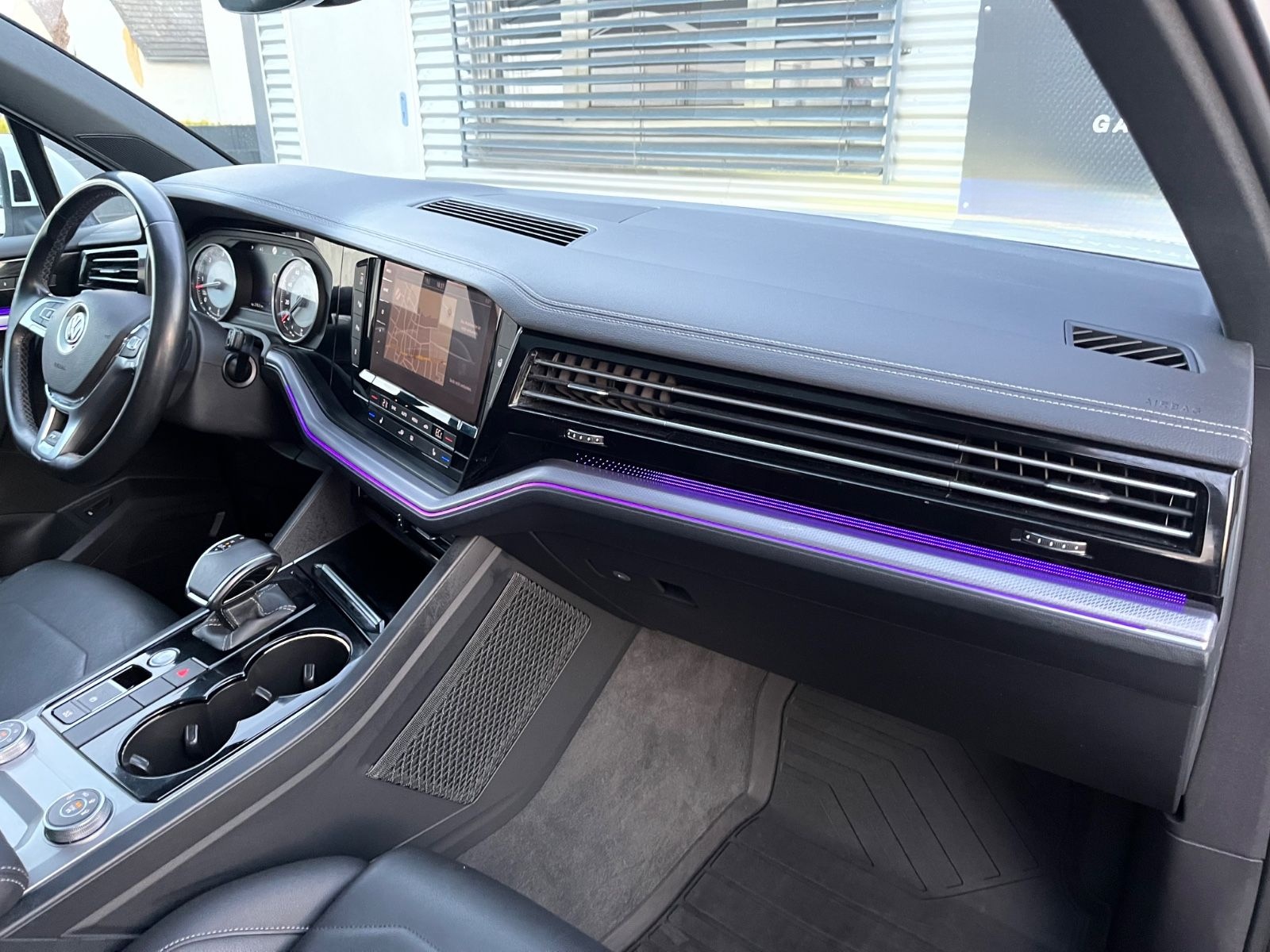 Volkswagen Touareg R-Line 4Motion*LED*PANO*AHK*Standheizung foto 18