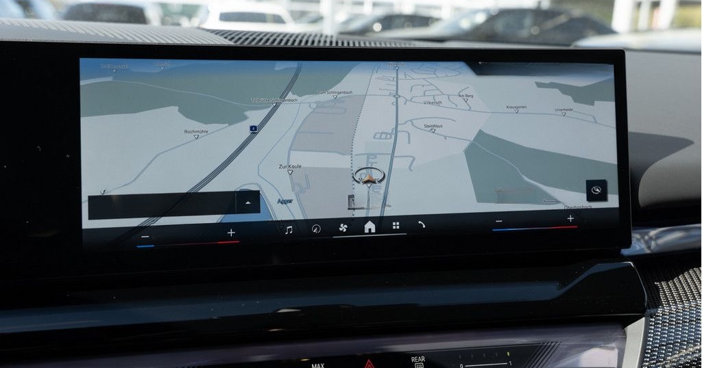 BMW 520d xDrive M-Sport STANDHZ HUD 360° LED ACC H/K foto 17