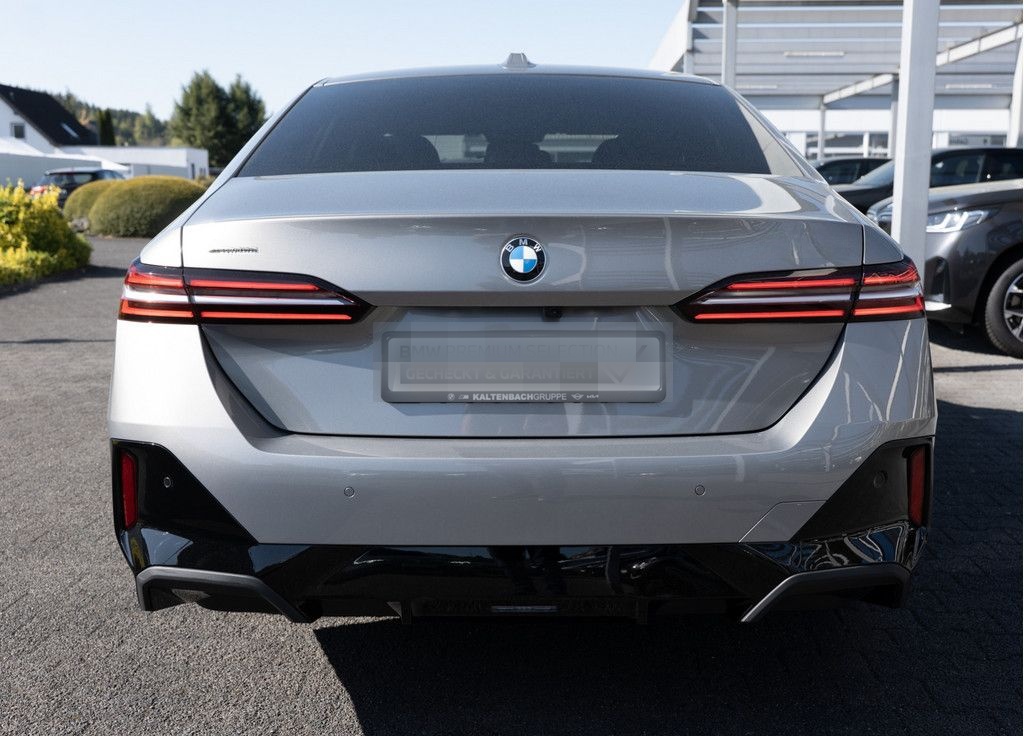 BMW 520d xDrive M-Sport STANDHZ HUD 360° LED ACC H/K foto 7