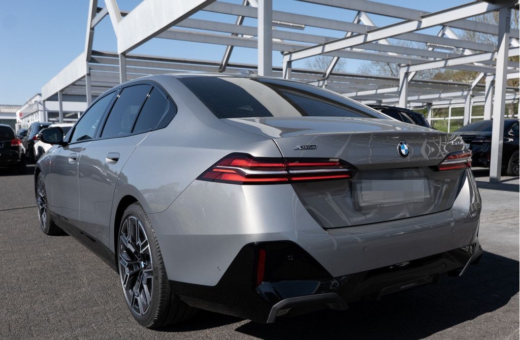 BMW 520d xDrive M-Sport STANDHZ HUD 360° LED ACC H/K foto 9