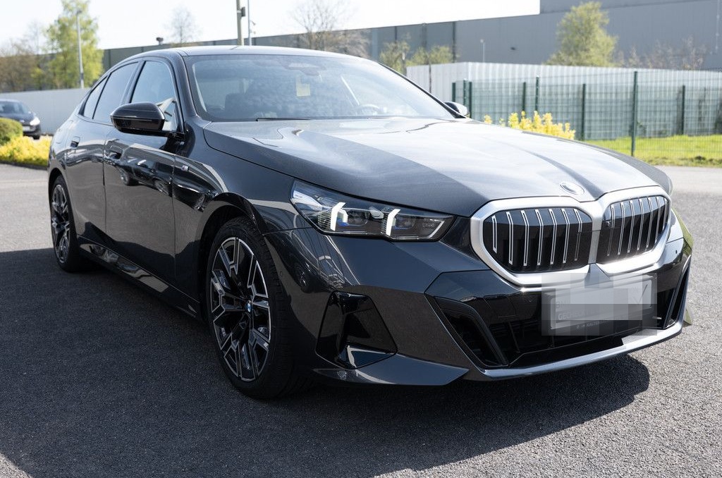BMW 520d xDrive M-Sport AHK STANDHZ HUD 360° LED ACC foto 3