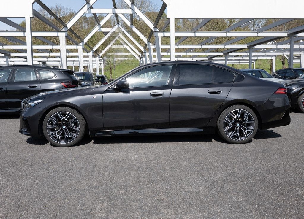 BMW 520d xDrive M-Sport AHK STANDHZ HUD 360° LED ACC foto 10