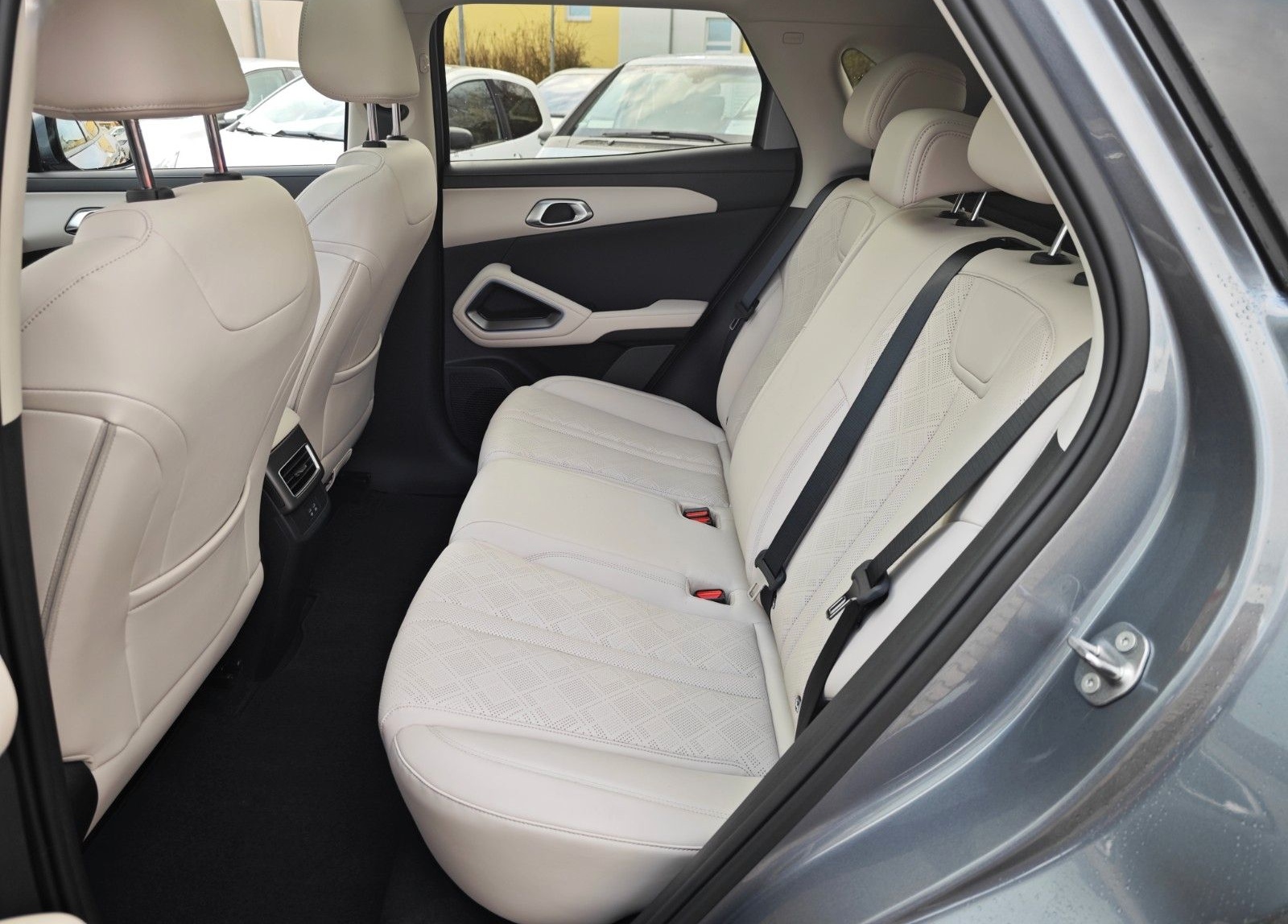 BYD ATTO 2 DM-i Boost HYPRID PANO*KAM*LEDER*1000 KM foto 13