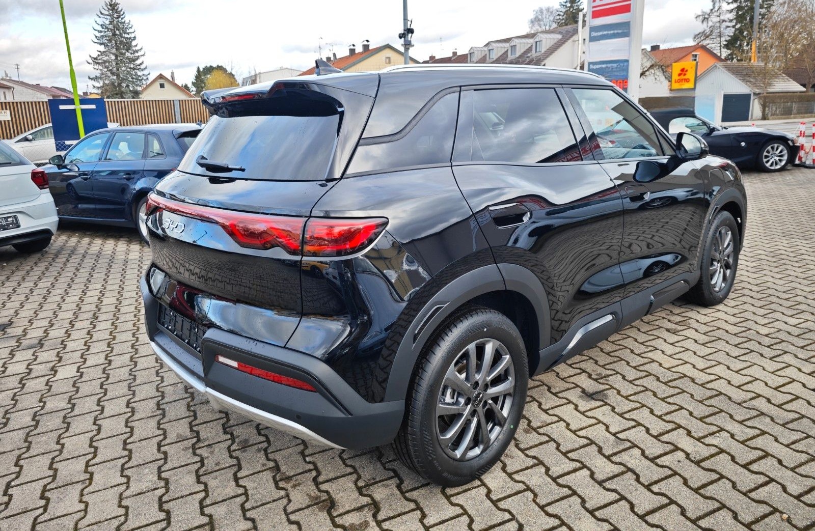 BYD ATTO 2 DM-i Boost HYPRID PANO*KAM*LEDER*1000 KM foto 5